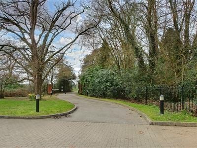 Property image 14 of home to buy in 47 Azalea Close, St. Albans